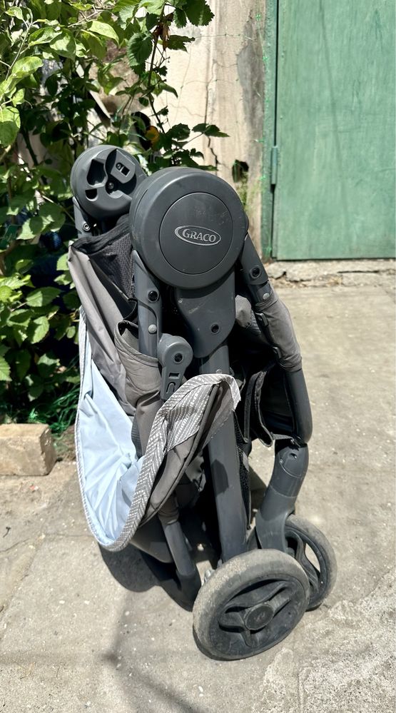 Коляска Graco 3 в одном