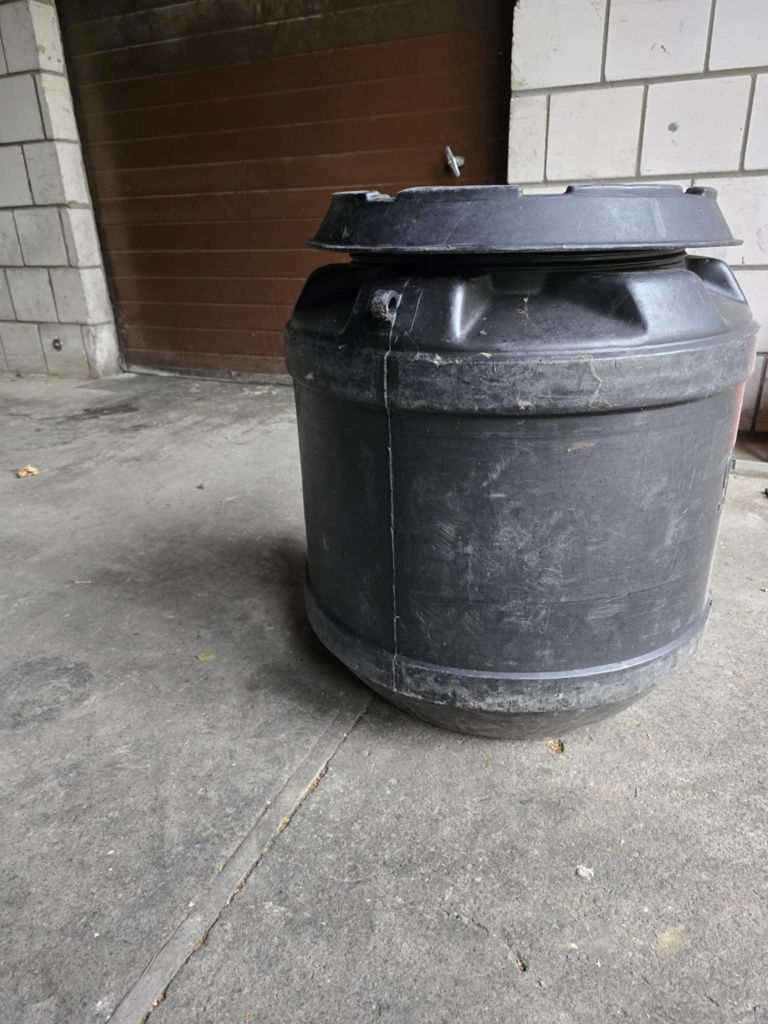 Beczki plastikowe 80l