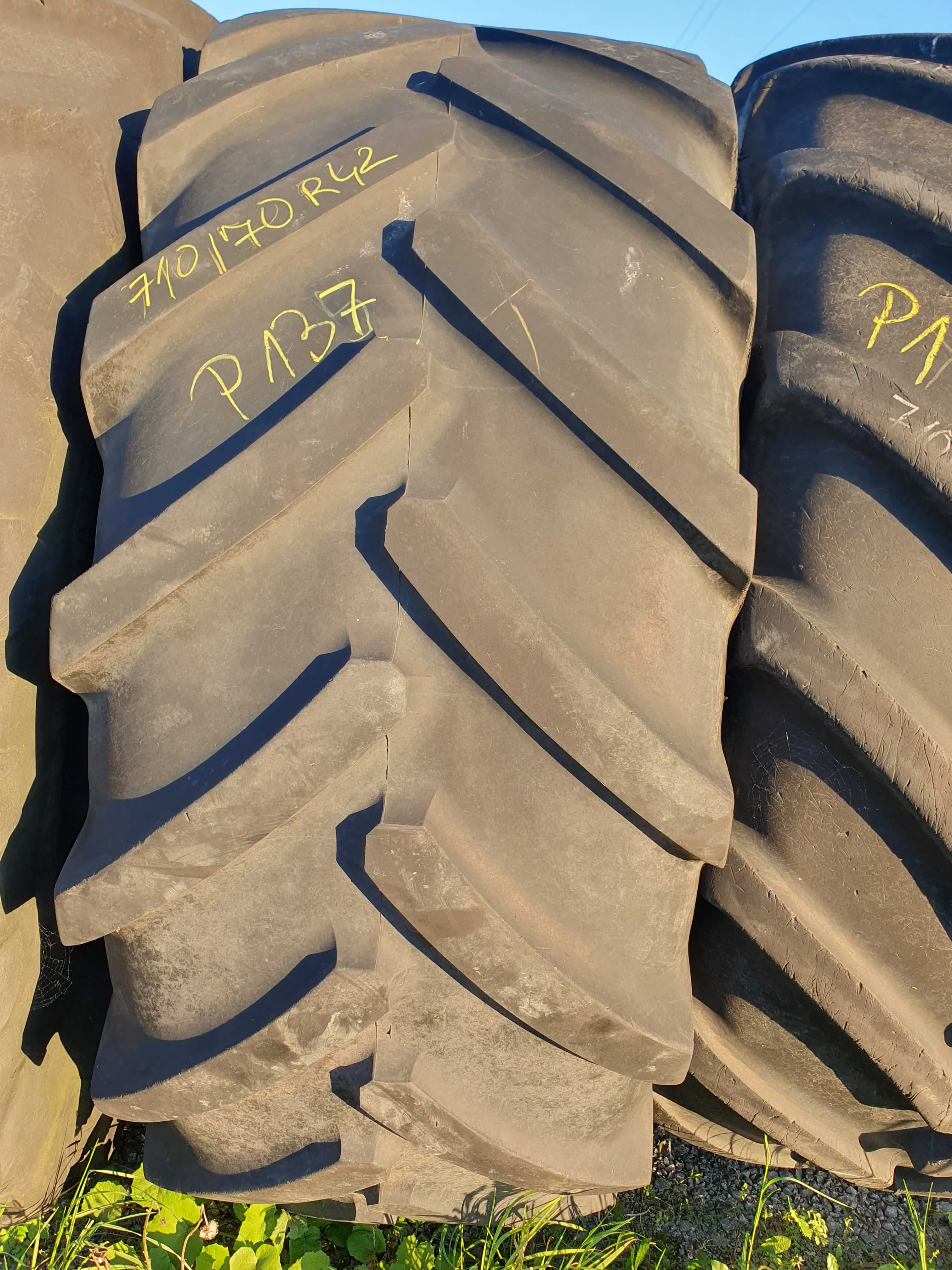 1x 710/70R42 Michelin MACHXBIB 173D P137