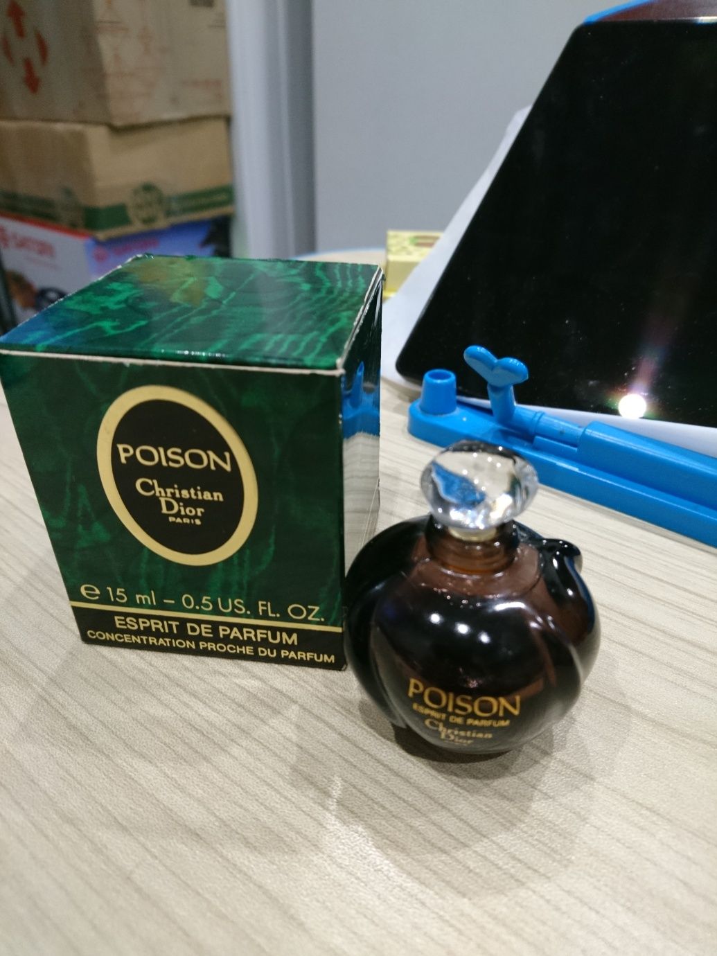 Духи, Christian Dior Poison.