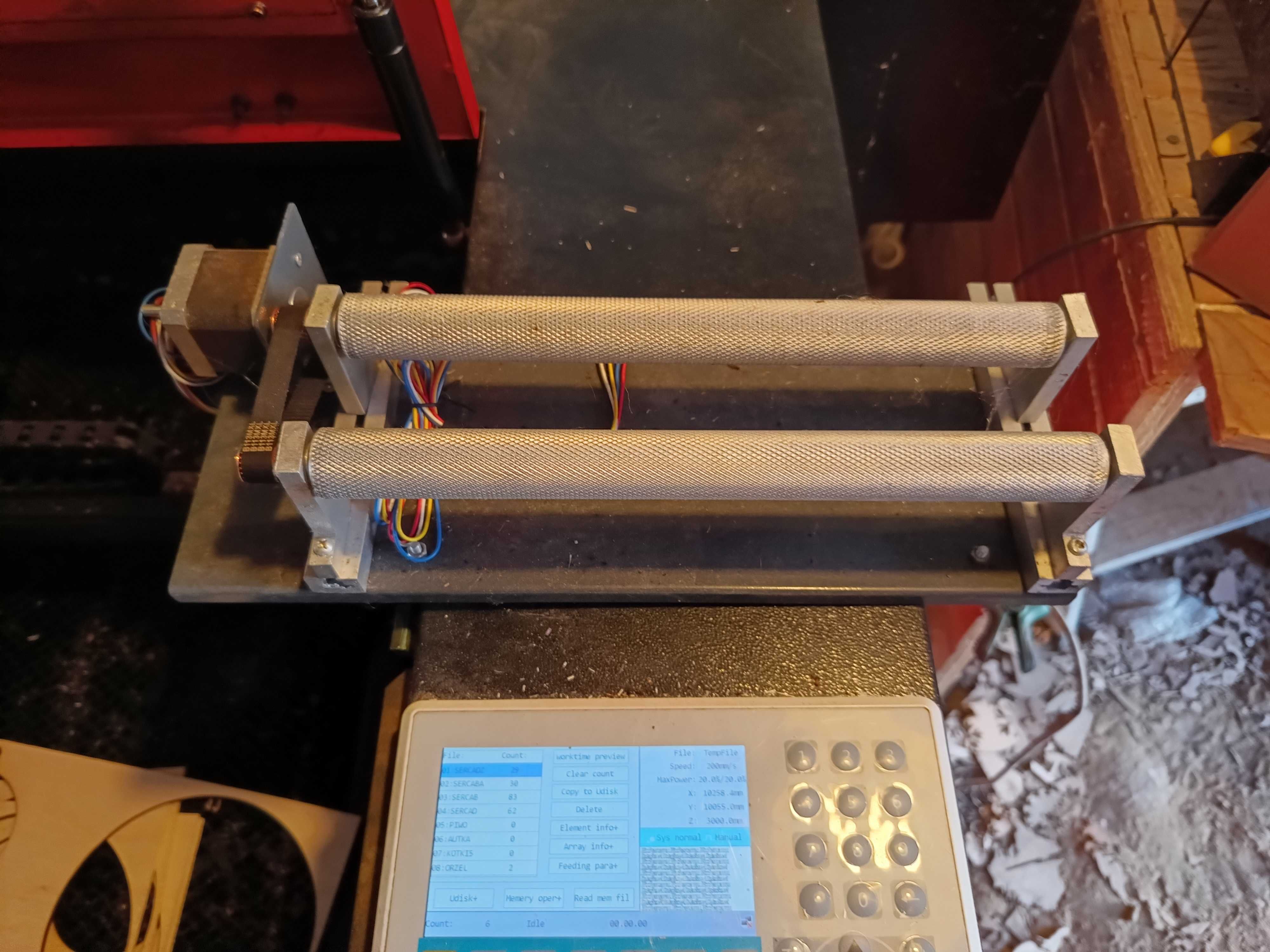 Ploter laserowy CO2 100 W o polu roboczym 50x70 cm