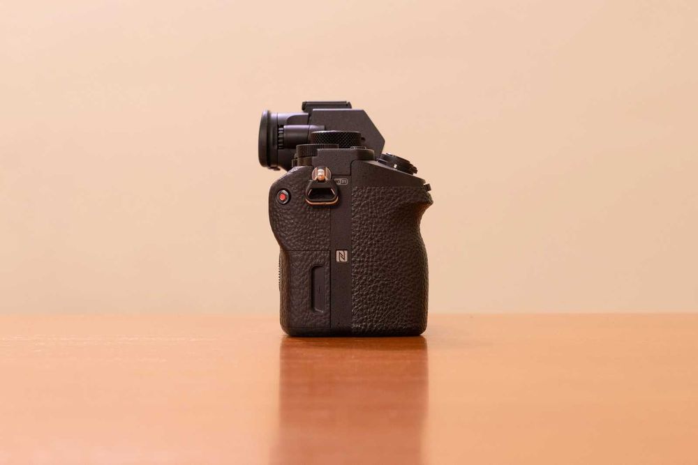 SONY A7R2 - como nova e sem marcas de uso
