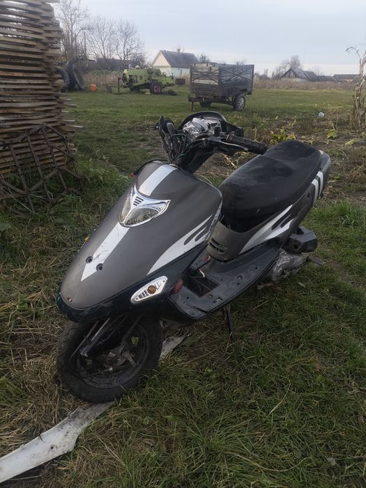 Продам скутер навігатор