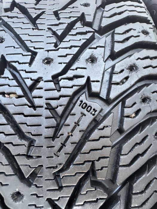 Шини Bridgestone 215/55/R17