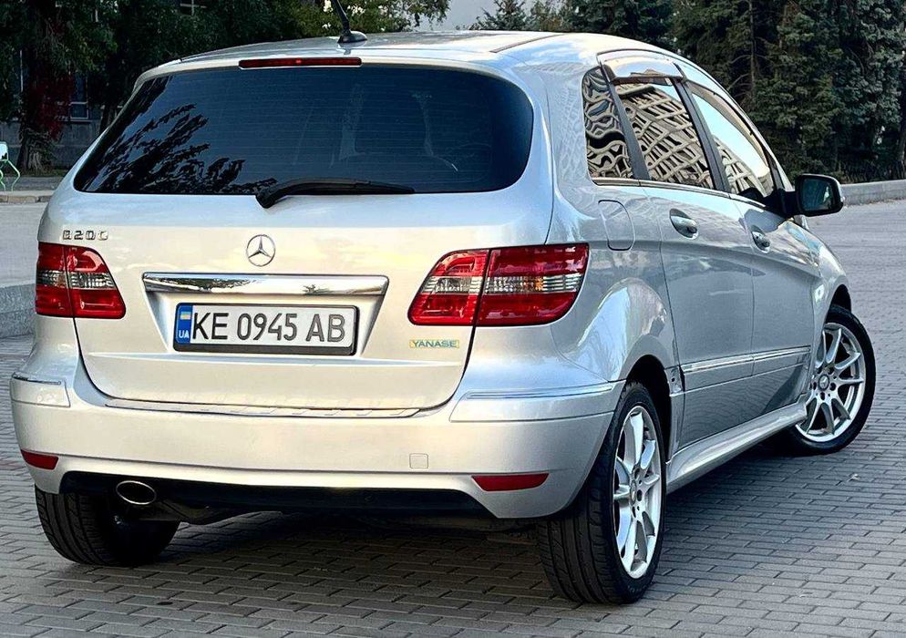 Mercedes-Benz B-Class 2010 Автомат