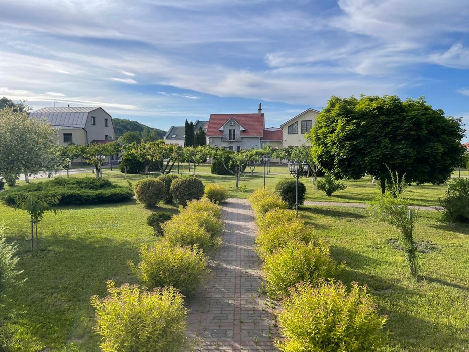 Оренда Будинок відпочинку Київ критий басейн, Баня, Більярд, Альтанка