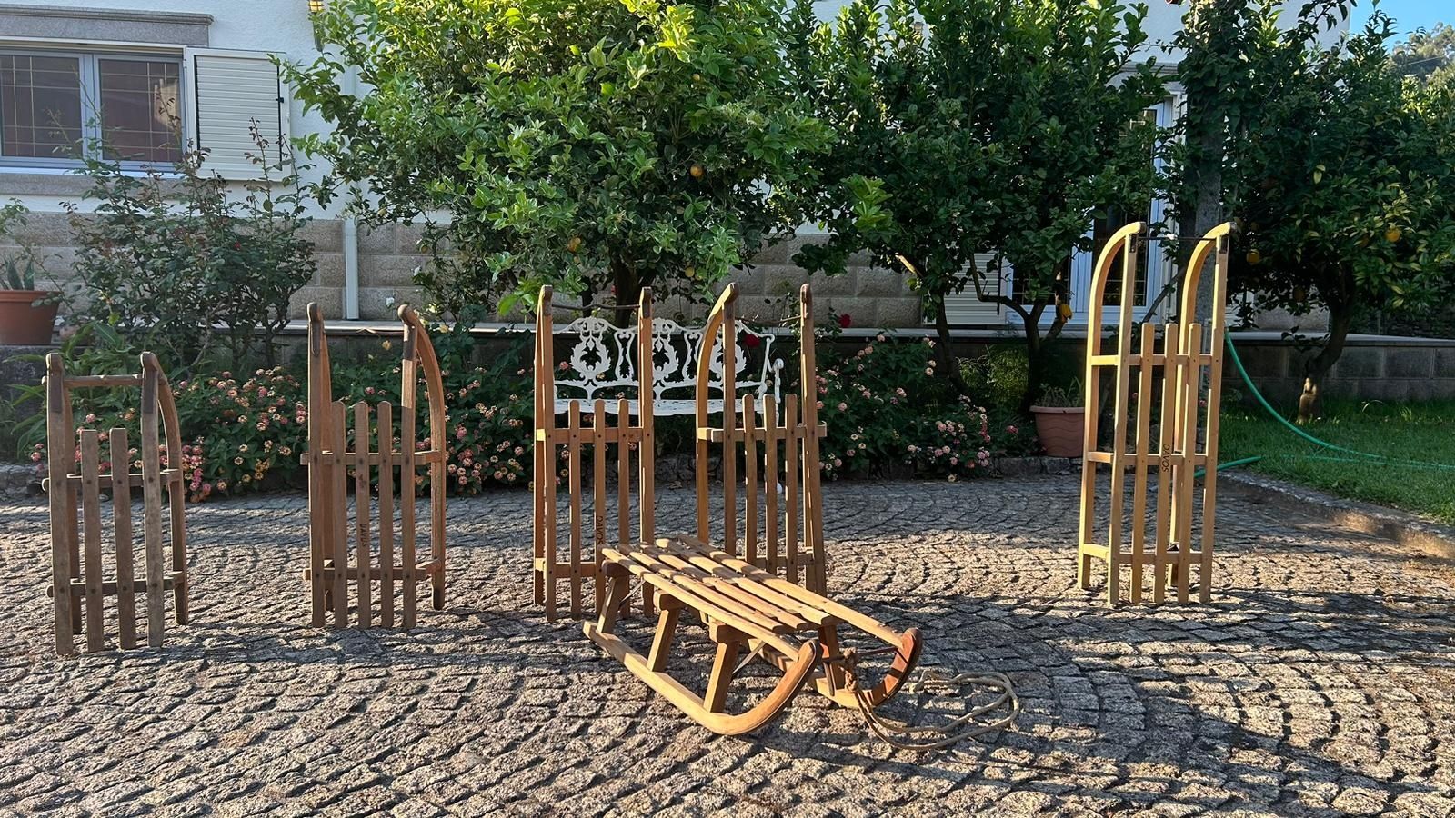 Trenós em madeira