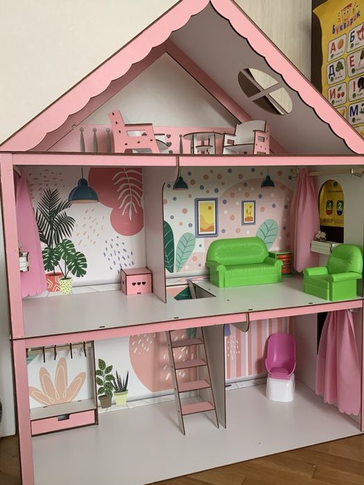 Будиночок Барбі у відмінному стані