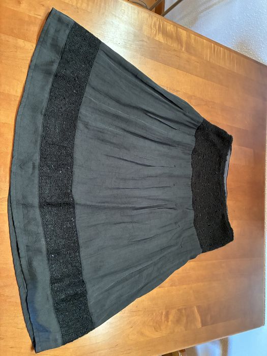 Saia preta, marca Promod, tamanho 36
