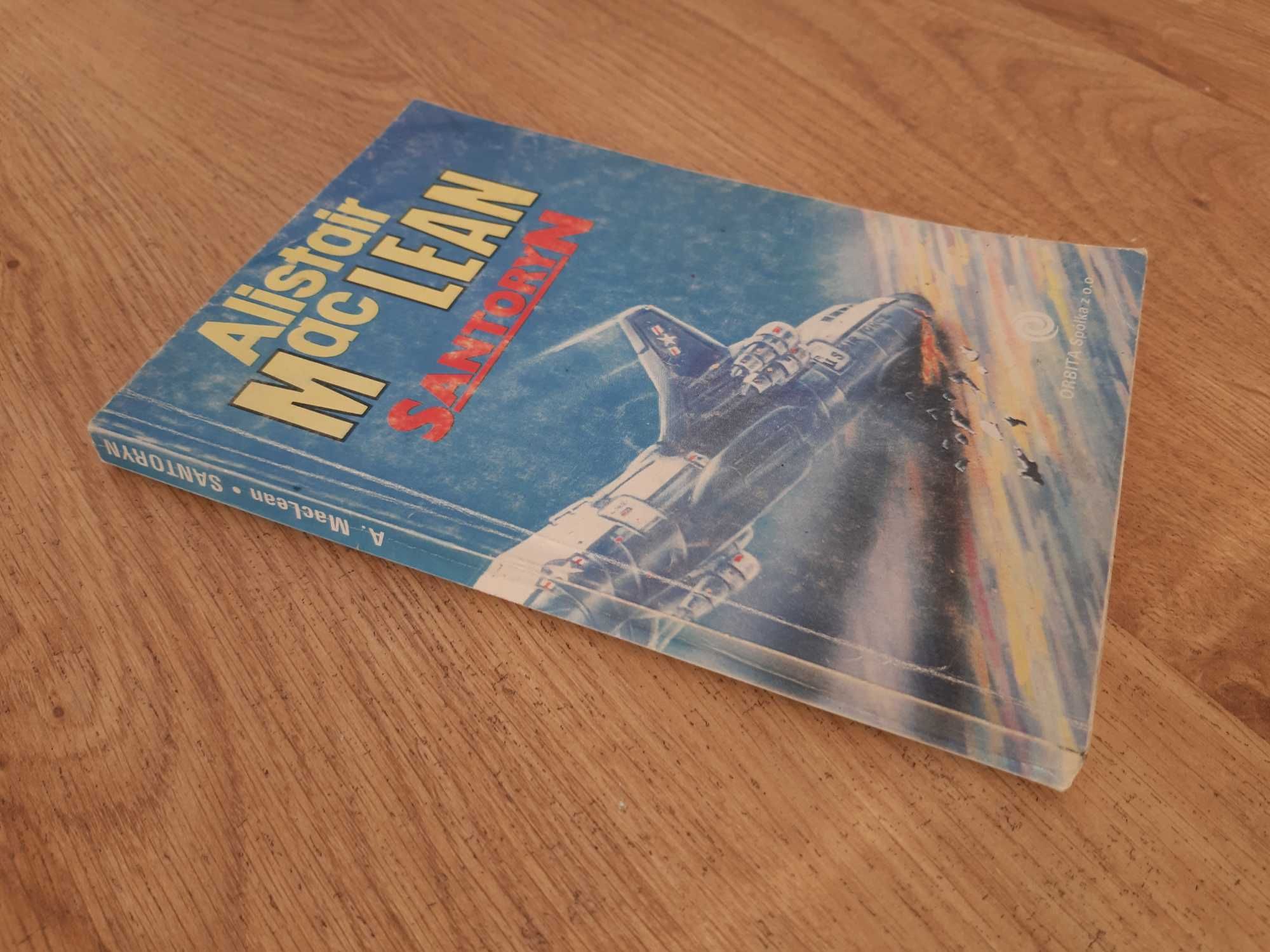 Santoryn Alistair MacLean