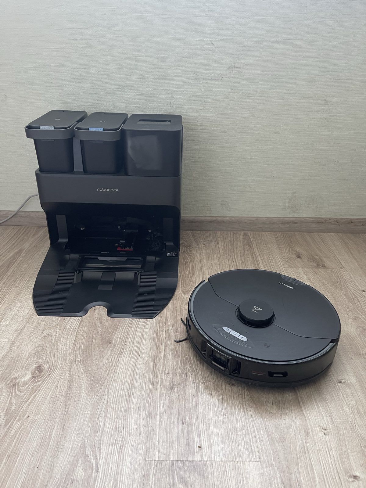 Roborock s7 maxv ultra black