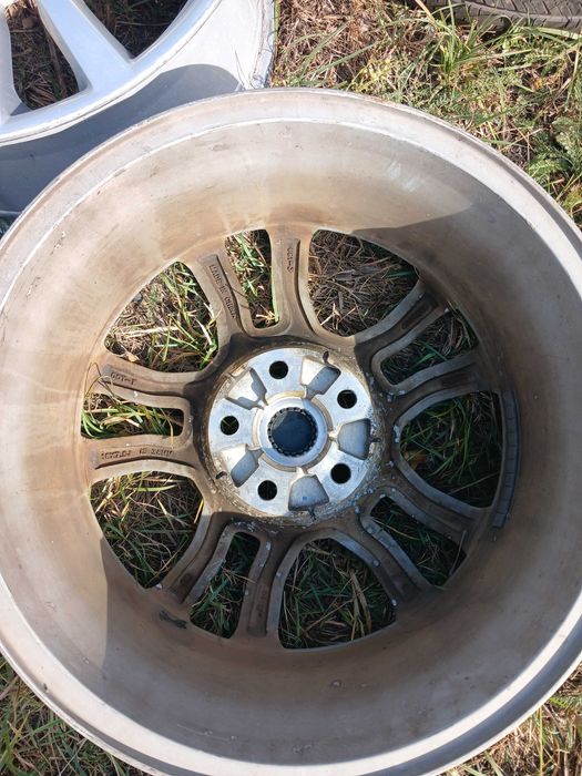 Chevrolet Camaro диск диски комплект R18x7.5 ET38 5x120 9599047