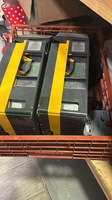 Peças para moedeiro de lavandarias