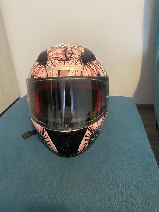 Kask motocyklowy LS2 damski