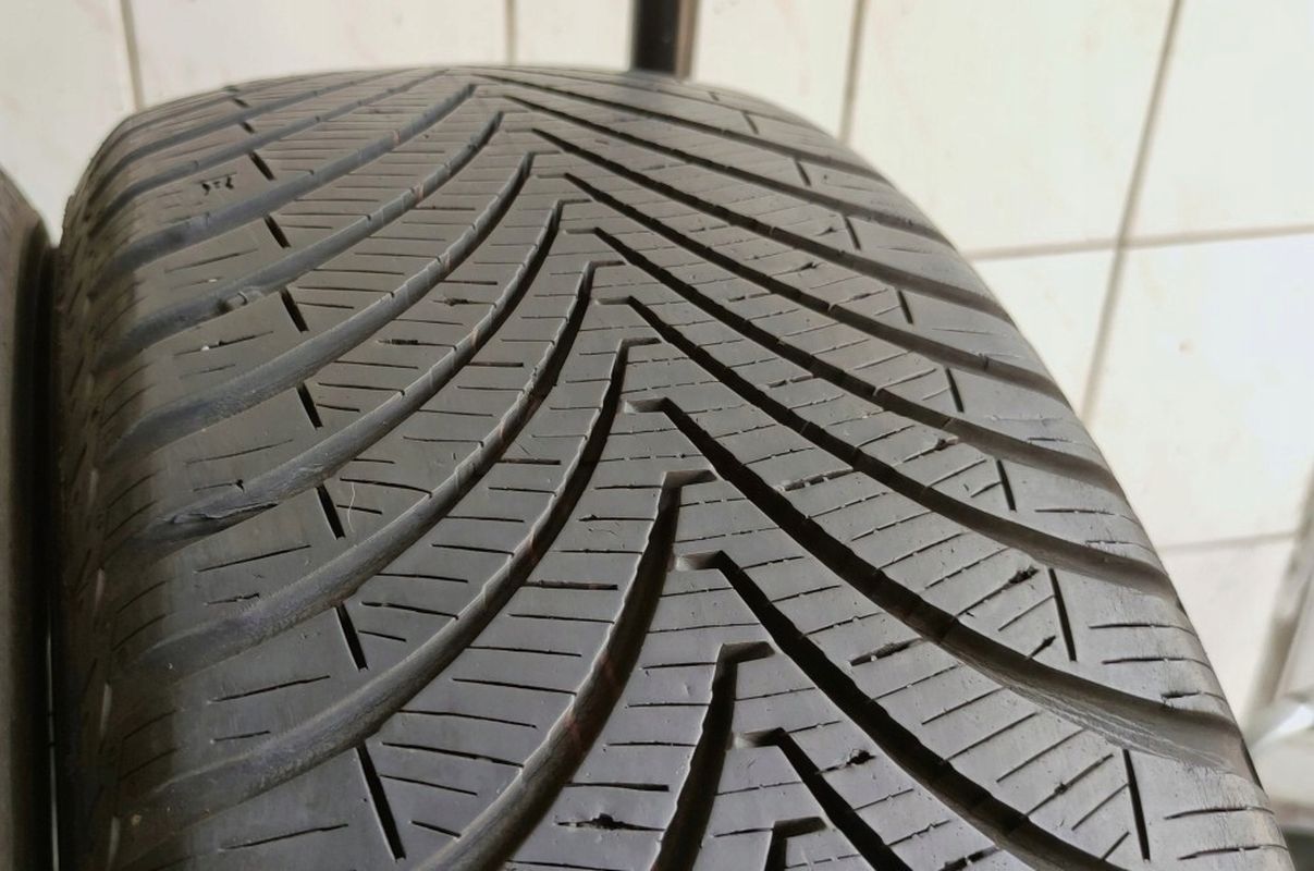 2x 195/55r15 Kumho Solus 4s Ha32/85h 2021r 6mm D/B/72dB
