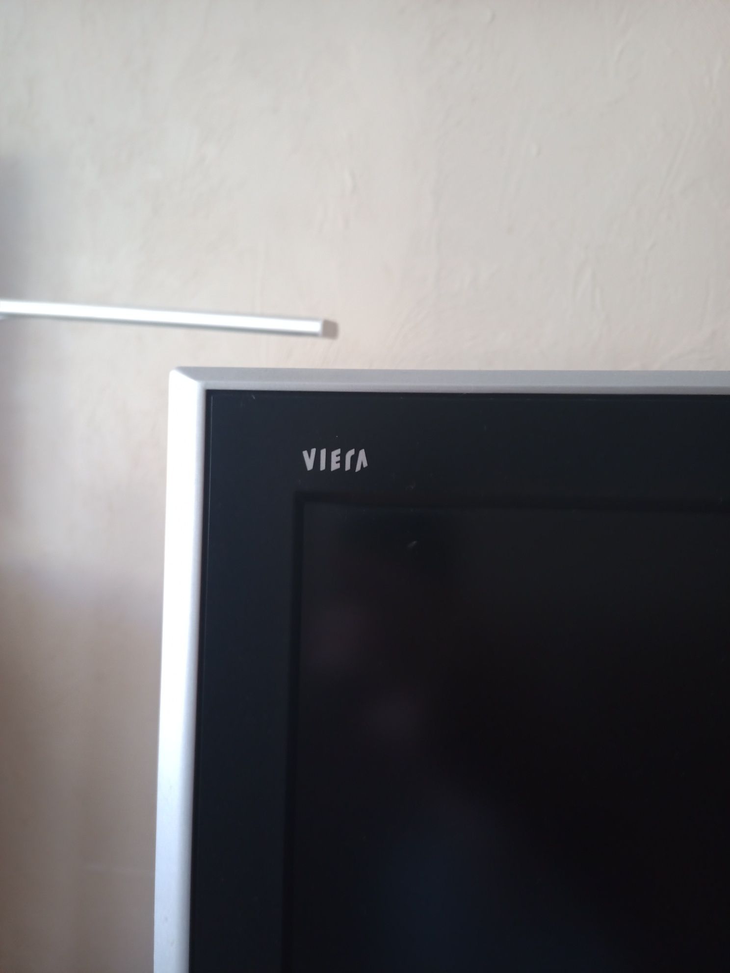 Телевізор Panasonic Viera + T2 + антена