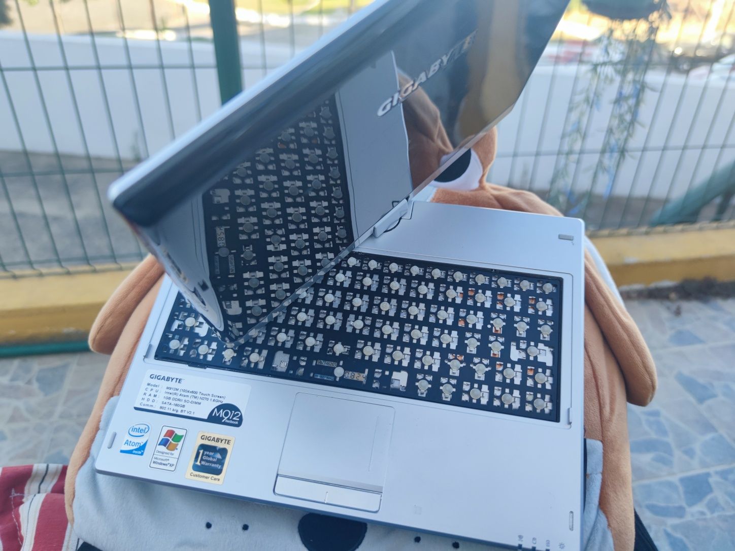 Gigabyte netbook - peças