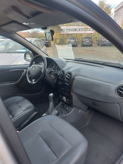 Dacia Duster Laureate 1,6 z gazem 2012 r