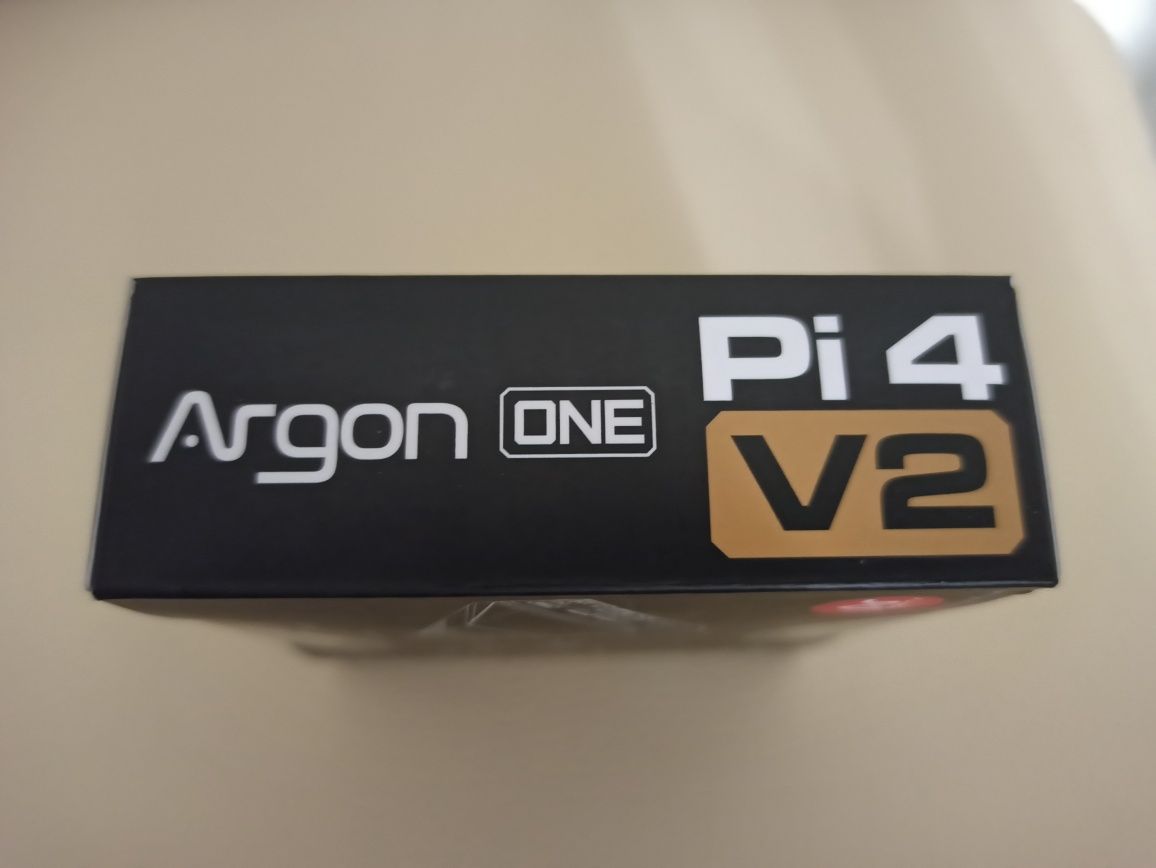 Корпус з пасивним охолодженням Argon One V.2  (для Raspberry Pi 4)
