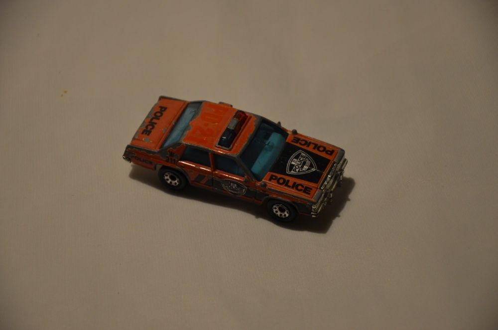 Matchbox Ford LTD Police Car 1987