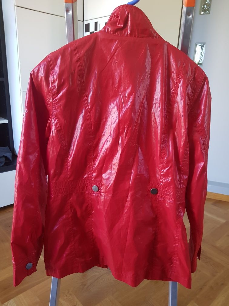 Czerwona przejściowa kurtka płaszczyk 152 Cool C&A