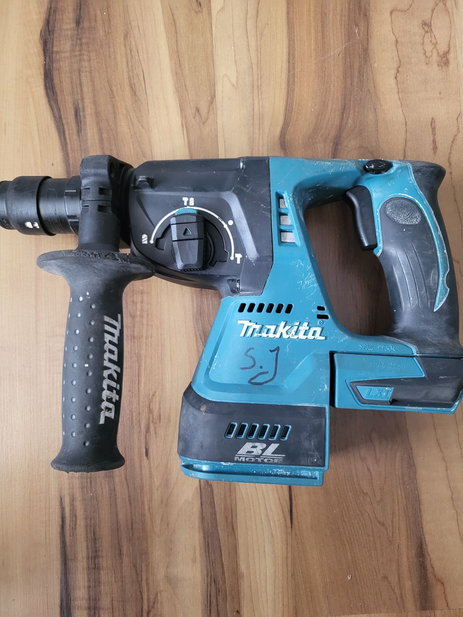 Makita dhr243 młotowiertwrka akumlatorowa