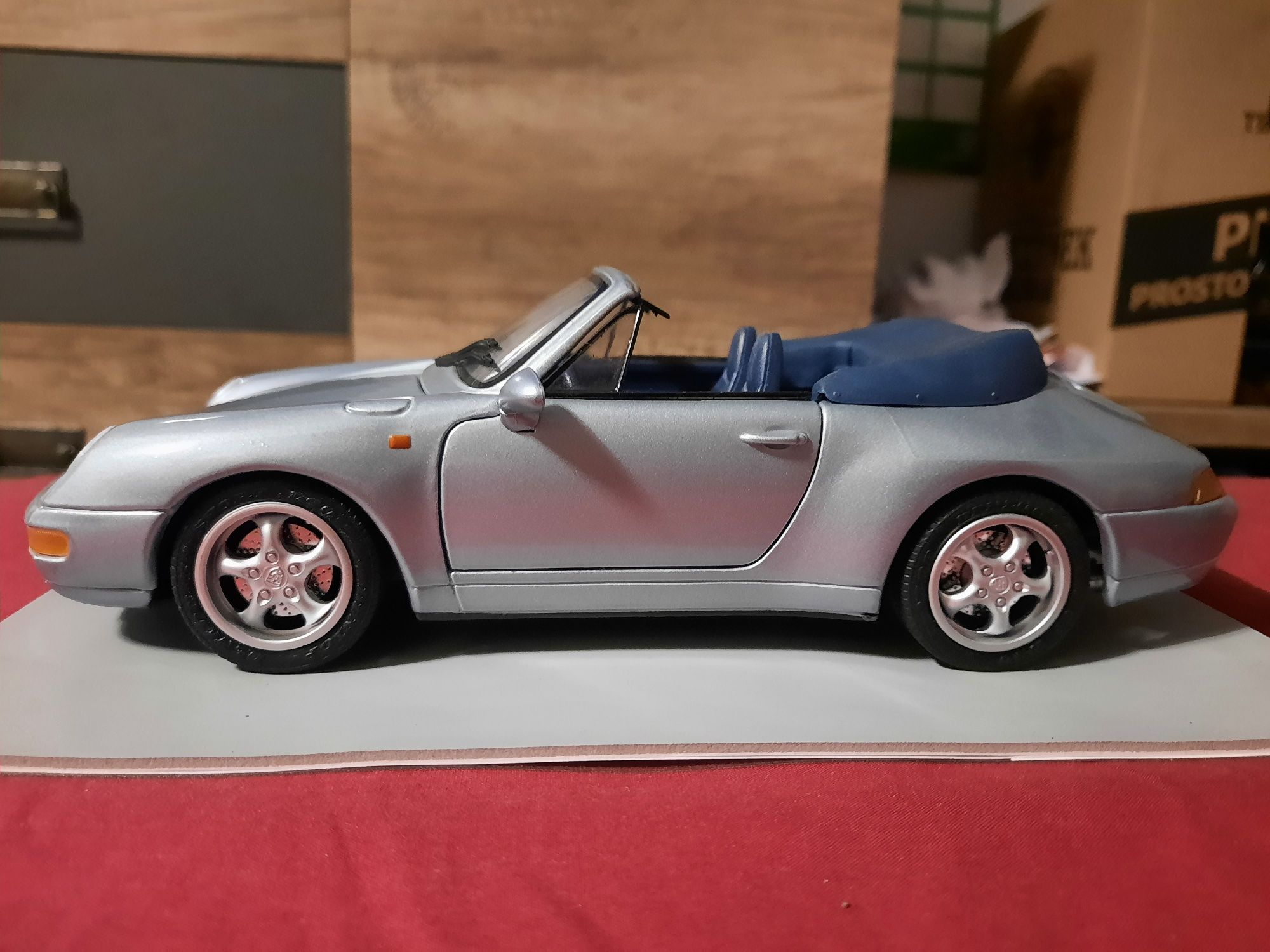 Auto Samochód Kolekcjonerski Porsche 911 Carrera Cabriolet Maisto 1:18