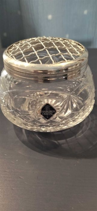 Jarra Floreira de Cristal com tampa