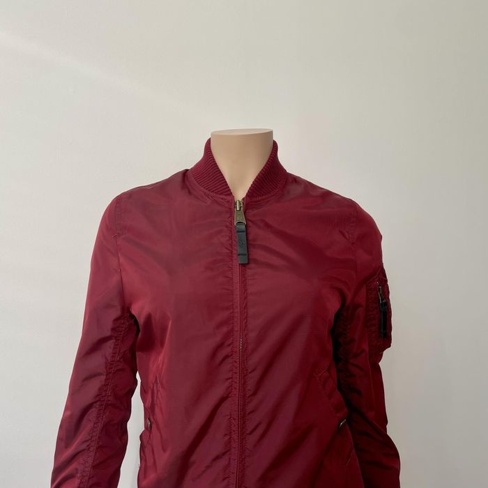 Alpha Industries bomberka kurtka damska XS
rozmiar:XS 
kolor:bordowy