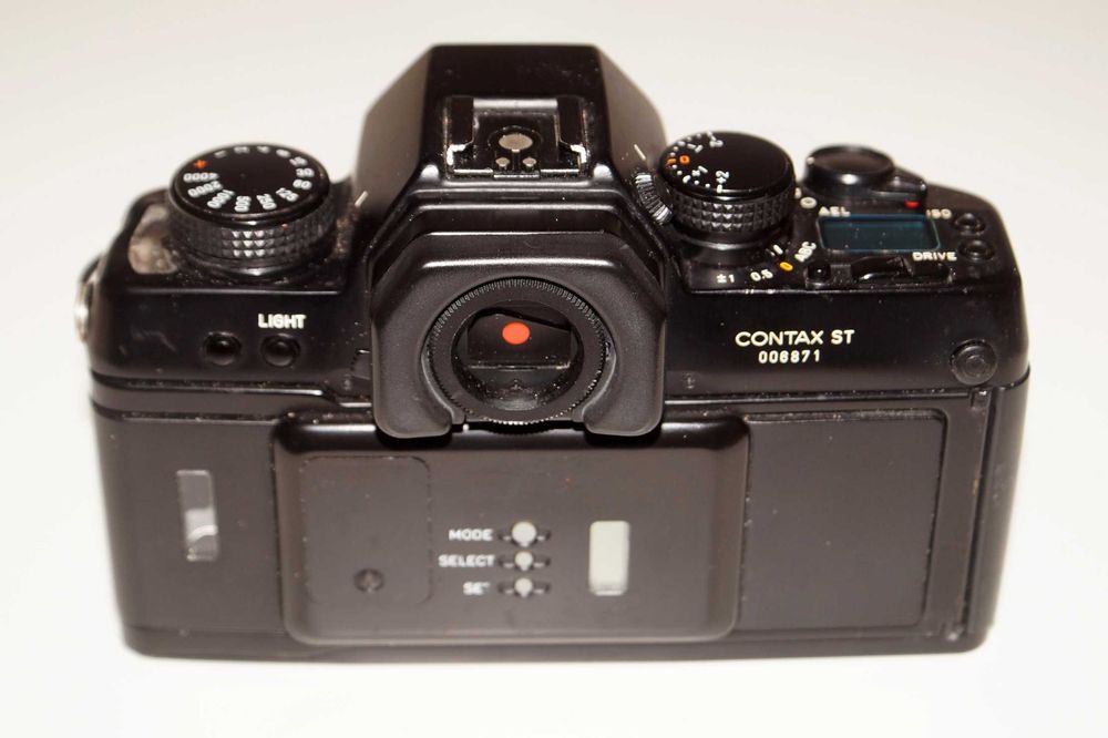 Contax ST body (+ Yashica 50mm f/1.9)