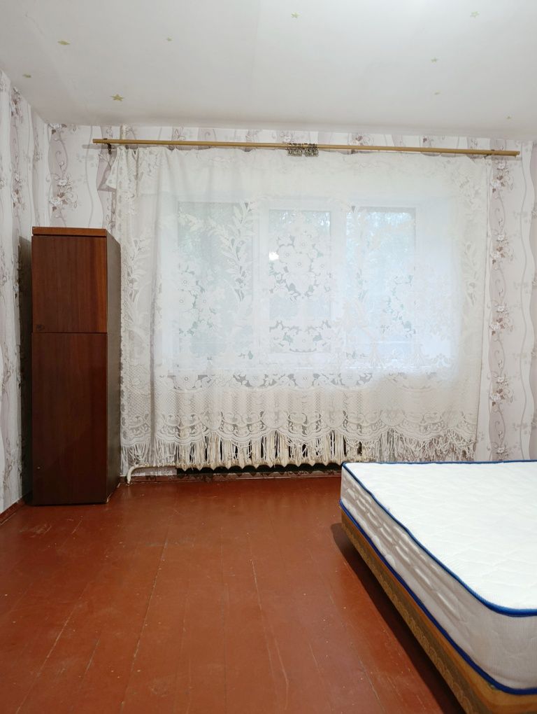 1 квартира по вул Криворізька
