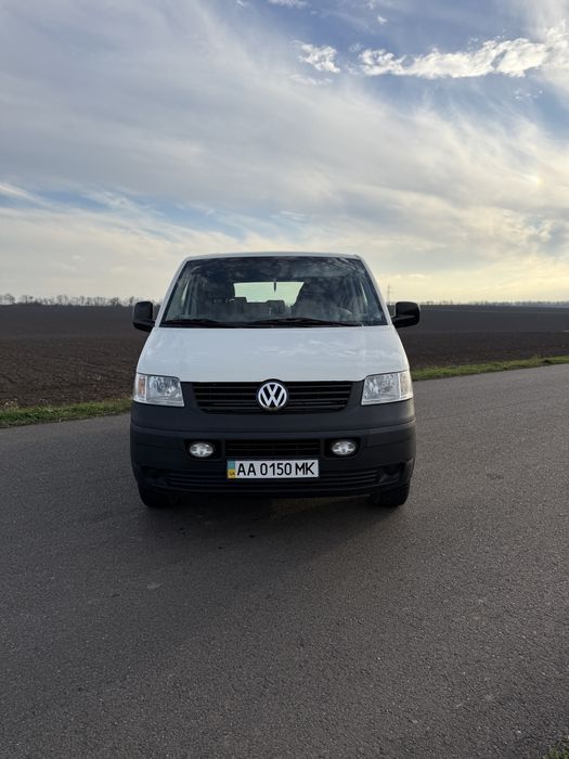 Авто Volkswagen Transporter T5 8+1 1.9 TDI бус пасс