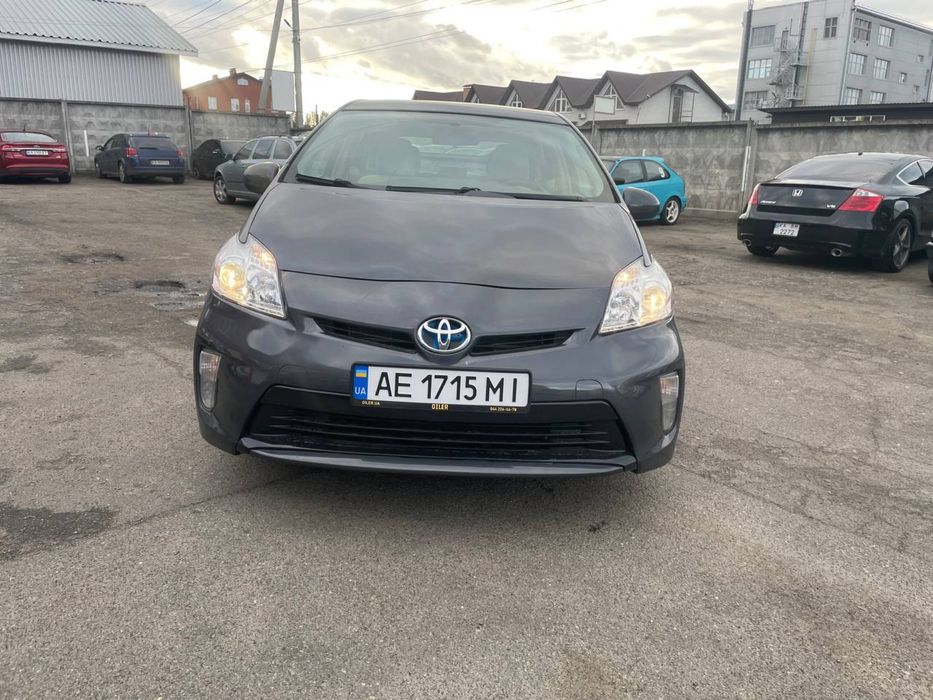 Продам Toyota Prius Hybrid 1.8