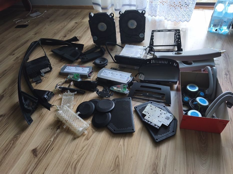 CCC, nawigacja, HiFi Części BMW e 90
