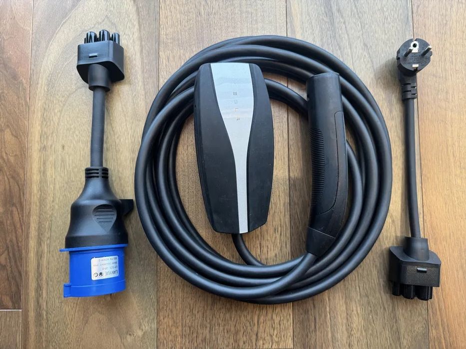 Зарядка tesla  usa 32a