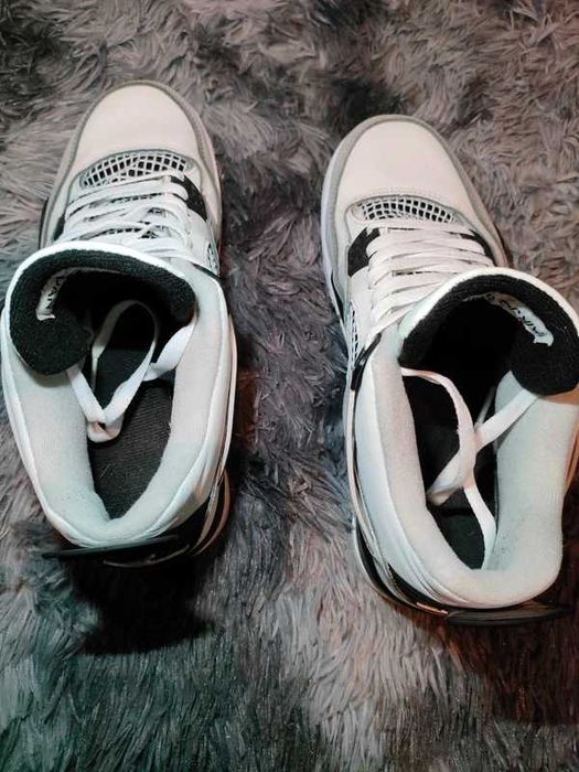 Jordan_4_Retro_Military_Black R.44