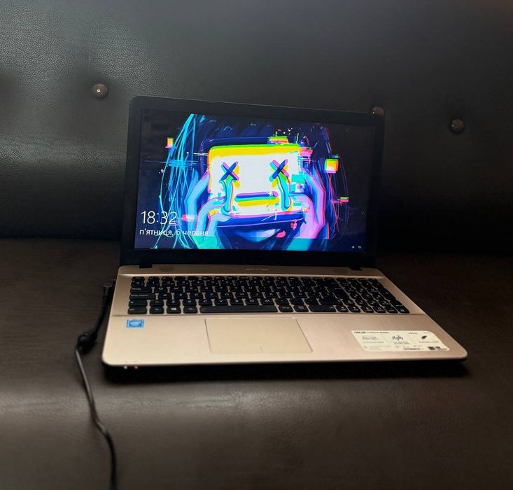 Ігровий Ноутбук бу ASUS (Ідеальний варіант для роботи та навчання)