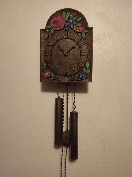 Relógio a corda mecânica.