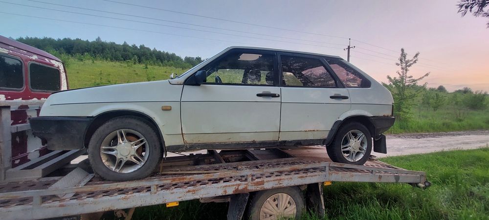 Продам ваз 2109 не находу