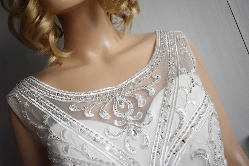 Sukienka 38 M L balowa długa biała szyfonowa luźna cyrkonie koronka