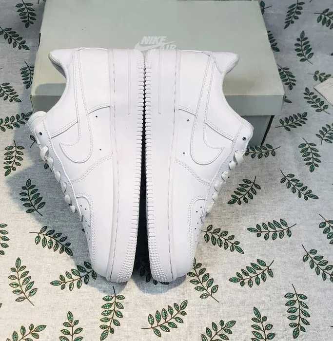 Buty meskie Nike Air Force 1 Low White R.42