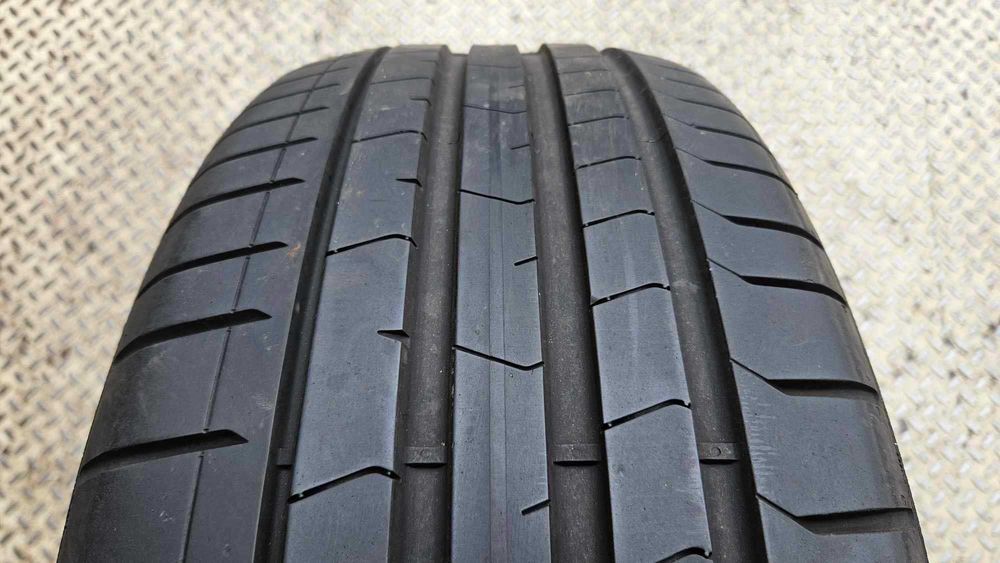 2x 225/40R19 93W XL Pirelli P Zero / 2x 6,5mm - opony letnie