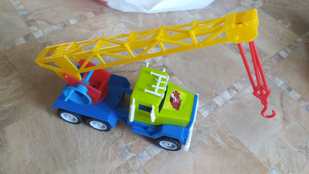 Пластмасовий кран