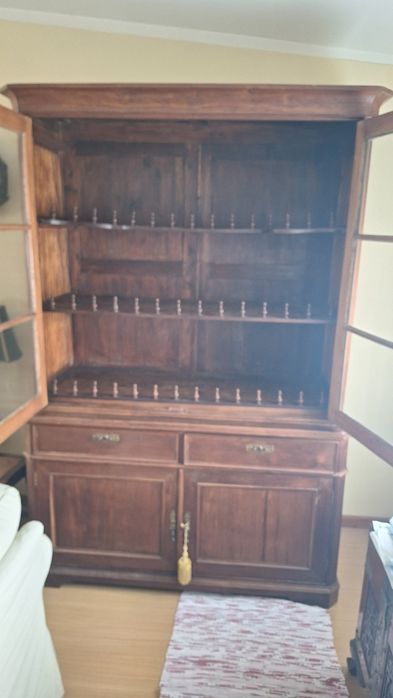 Barato: Louceiro em cerejeira