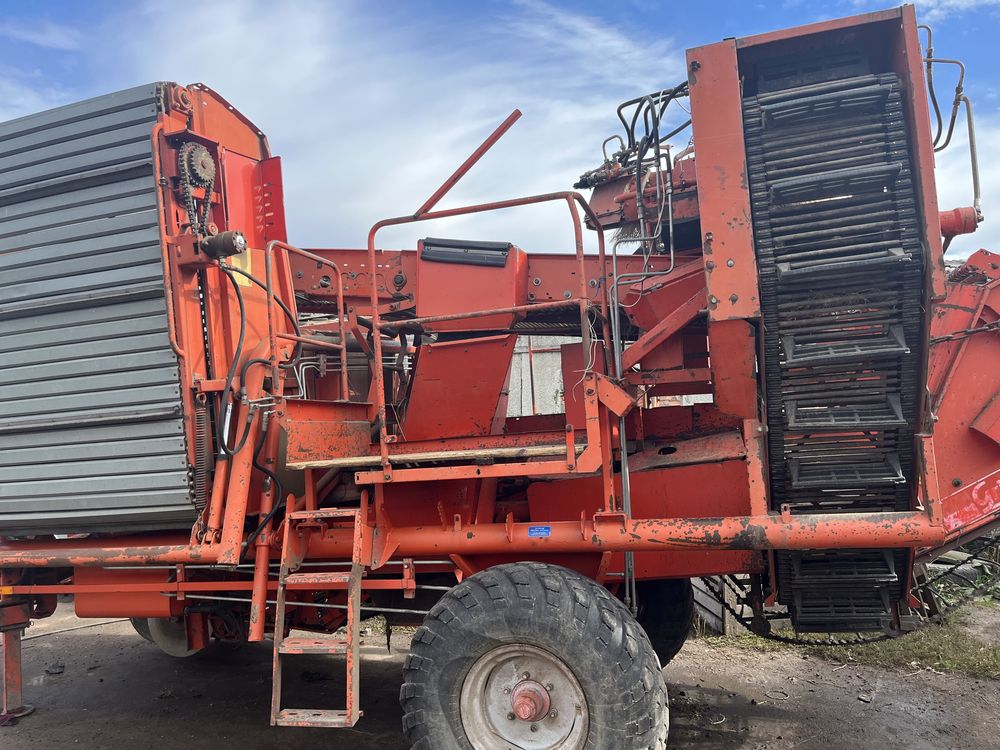 Комбайн картоплезбиральний Grimme SL750