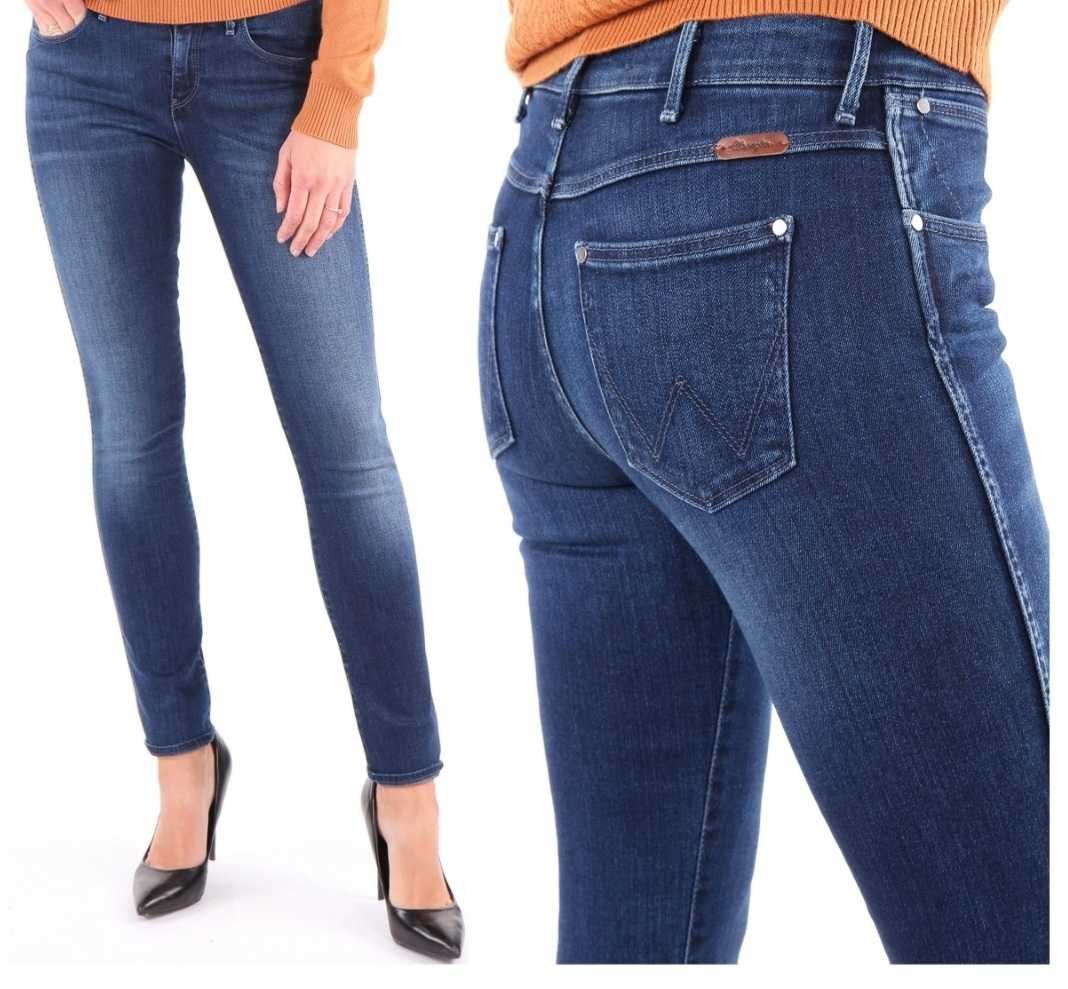 Wrangler Corynn skinny