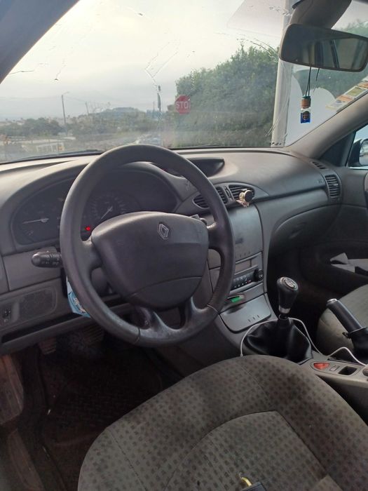Renault laguna 1.6