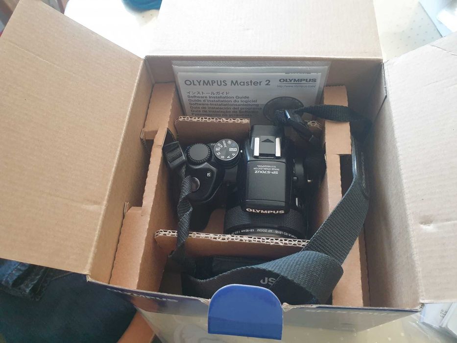 Aparat Olympus SP 570 UZ z oryginalną kartą xd 2gb