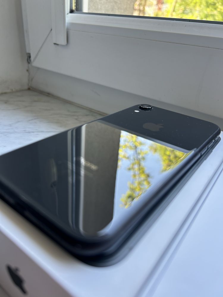 Iphone XR, black, 128GB