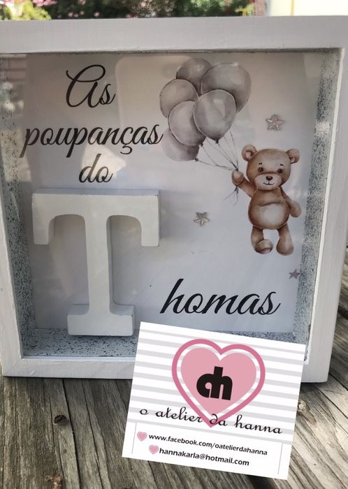 Quadros de nascimento e mealheiros personalizados